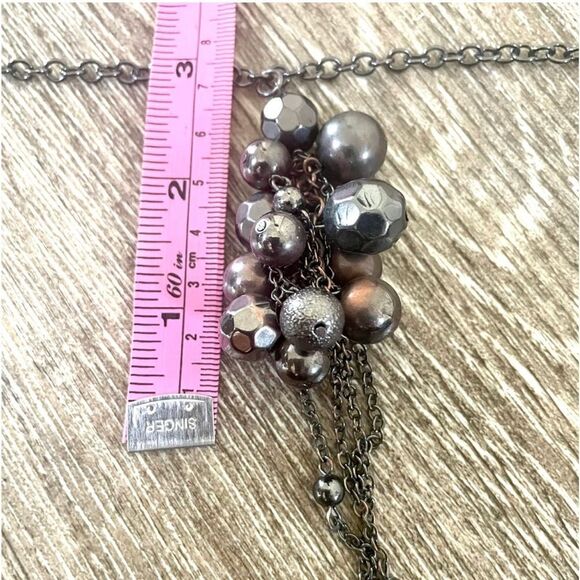 Long black chain beaded cluster necklace - Picture 11 of 12